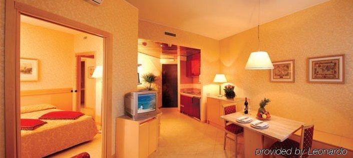 Atahotel Quark Мілан Номер фото