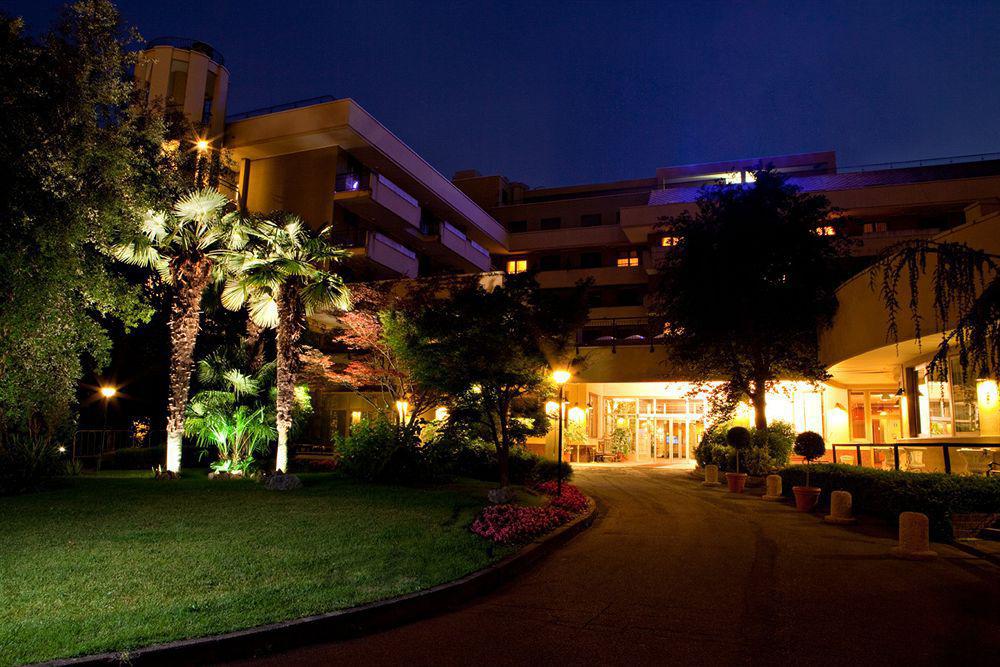 Atahotel Quark Мілан Екстер'єр фото